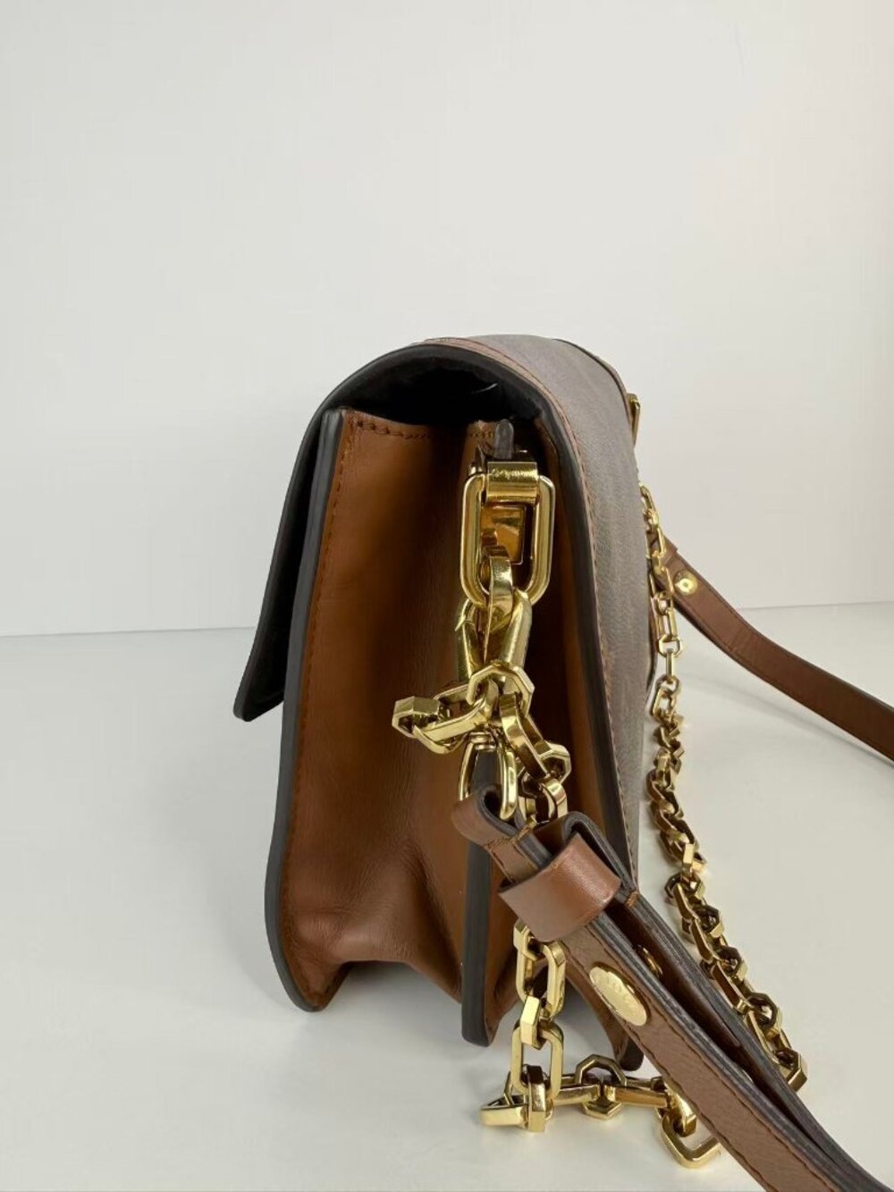 Louis Vuitton Dauphine Monogram - Picture 5 of 12